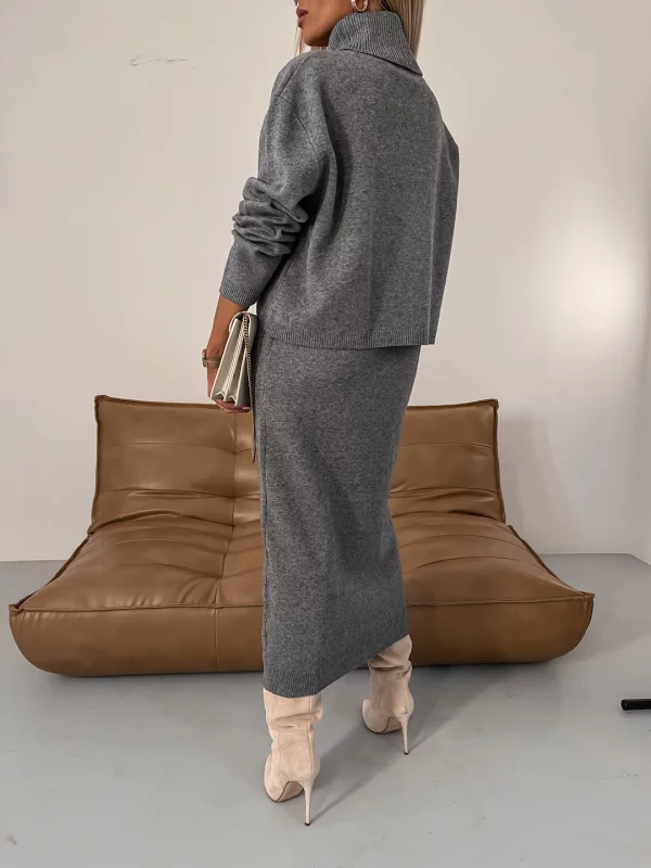 AS | Klasická a elegantní zimní halenka