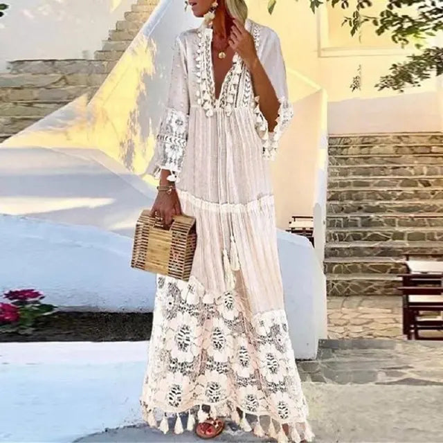 AB | Dlouhé boho šaty s krajkou a bambulkami