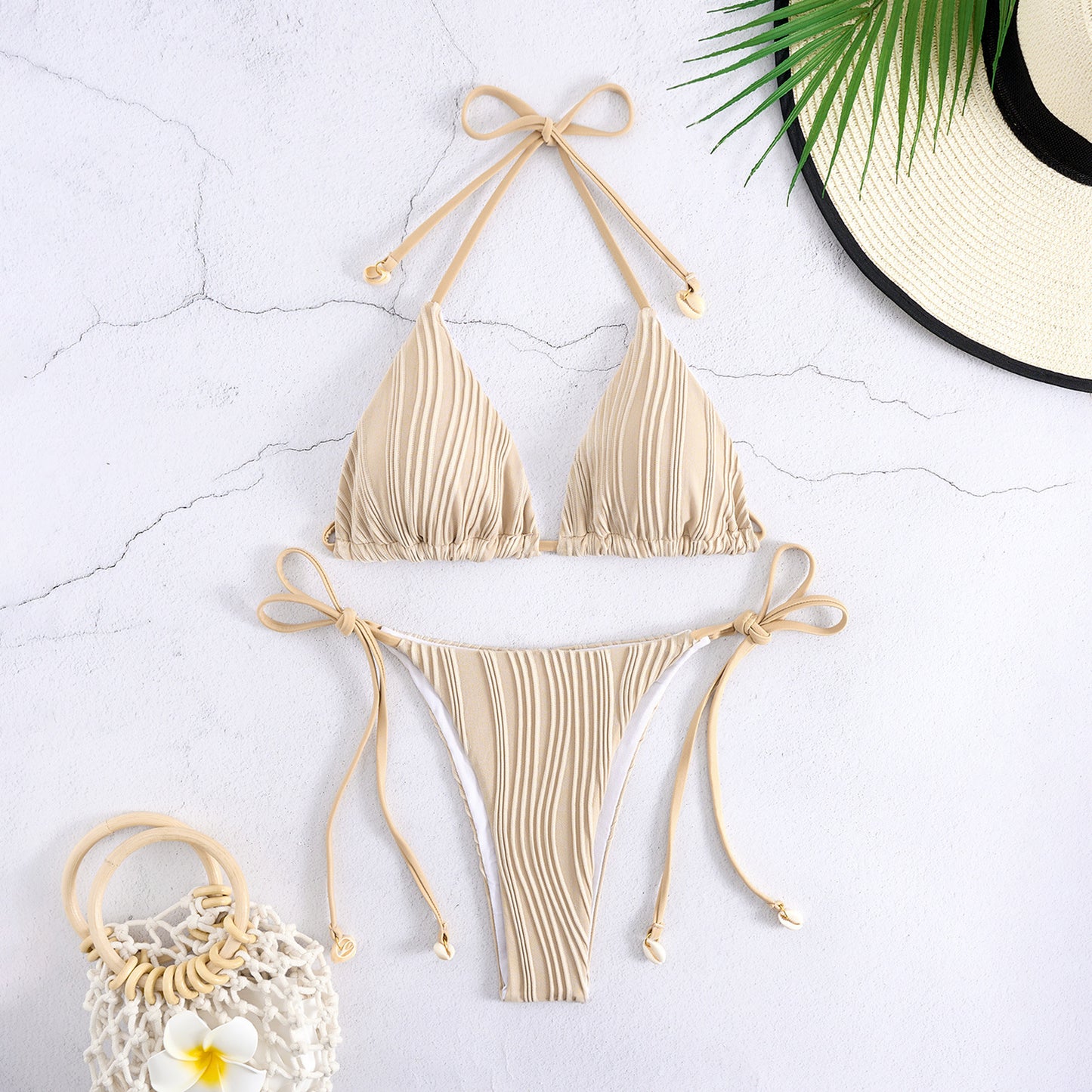 Svěží a ženský Bikiny