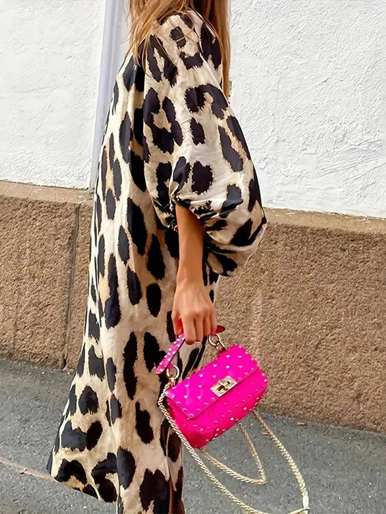 AS | Midi šaty s leopardím potiskem a tříčtvrtečními rukávy