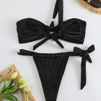 Měkký a sofistikovaný Bikiny