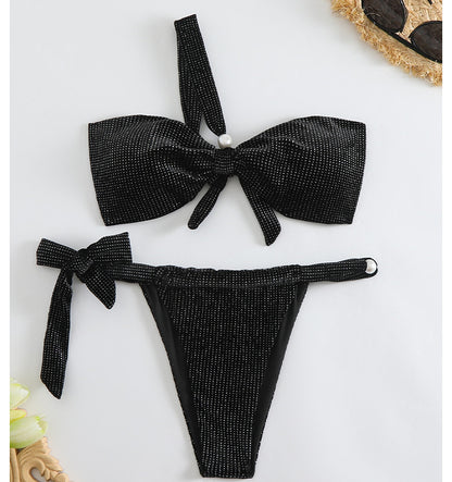 Měkký a sofistikovaný Bikiny